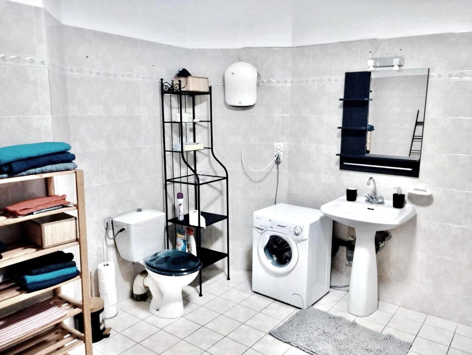 Grand Et Bel Appartement Lavelanet Esterno foto